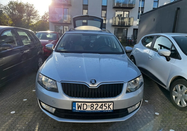 Skoda Octavia cena 41000 przebieg: 134548, rok produkcji 2015 z Łomianki małe 277